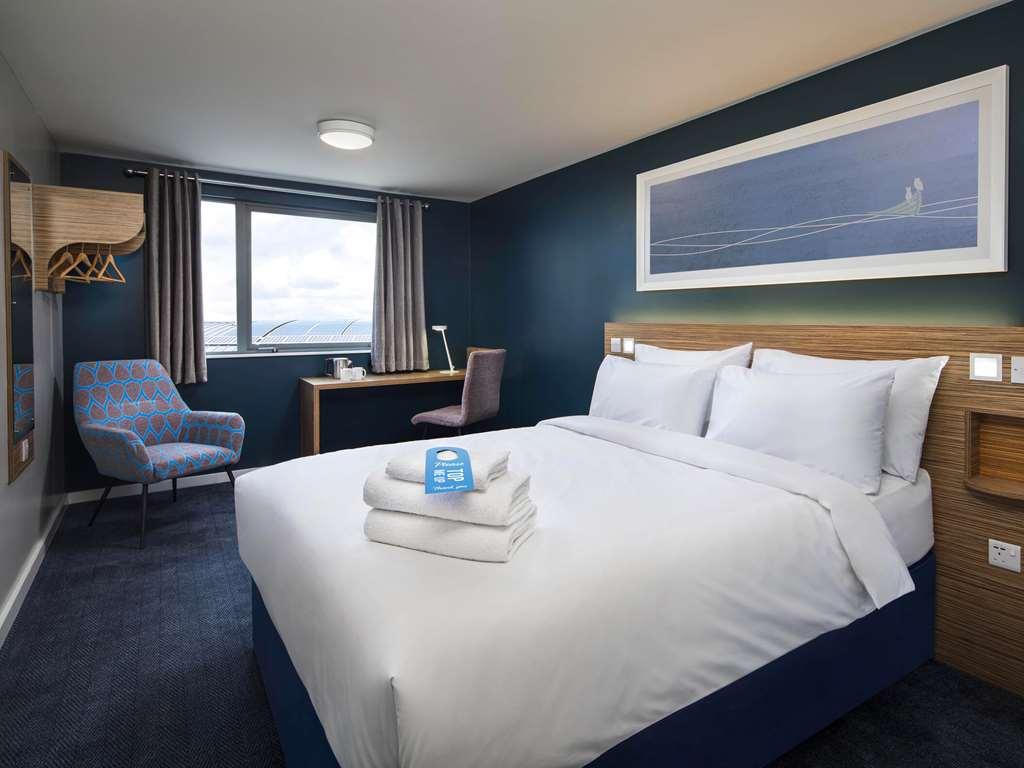 Travelodge Wadebridge Room photo