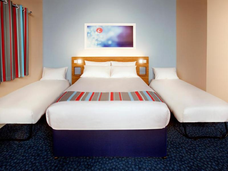 Travelodge Wadebridge Exterior photo