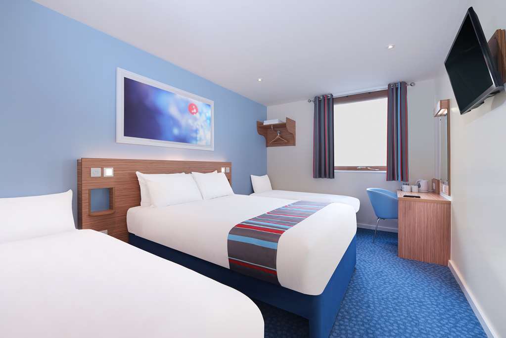 Travelodge Wadebridge Room photo