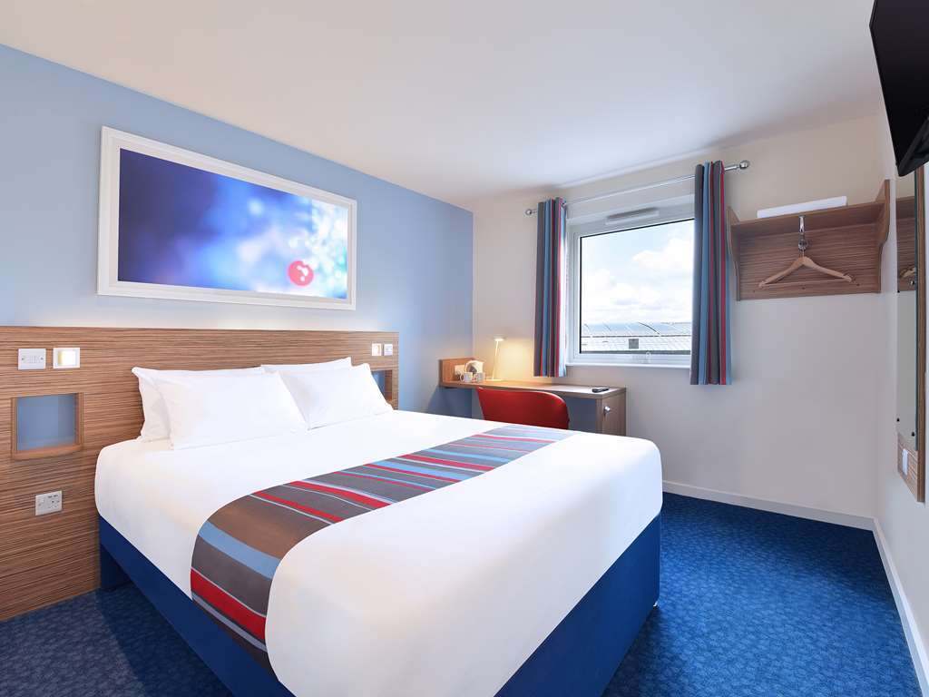 Travelodge Wadebridge Room photo